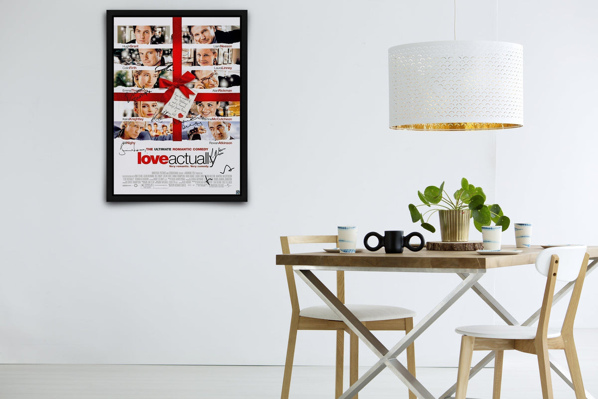 【完売品入手困難】ALEXIASTAM Love actually Love Actually Signed Poster | Poster Memorabilia